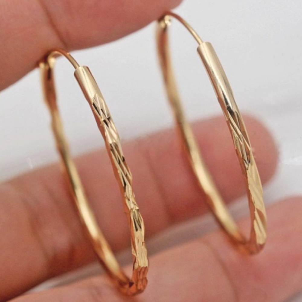 NEW 18K Yellow Gold 1.5” Round Hoop Earrings - Picture 3 of 3